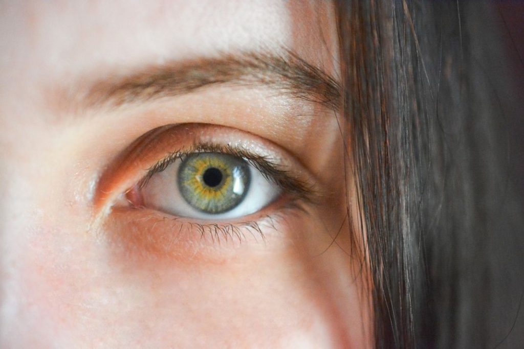 El truco para rejuvenecer tu rostro está en las cejas. Descubre cómo 1 Vida.es belleza