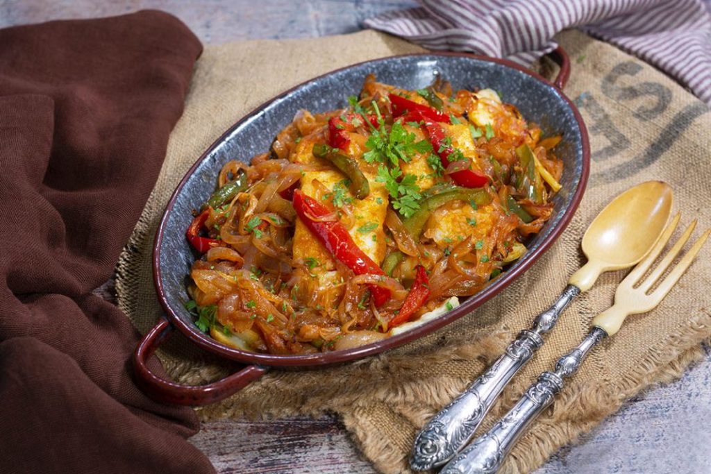 ¿Cómo elegir, remojar y cocinar el bacalao salado a la portuguesa?