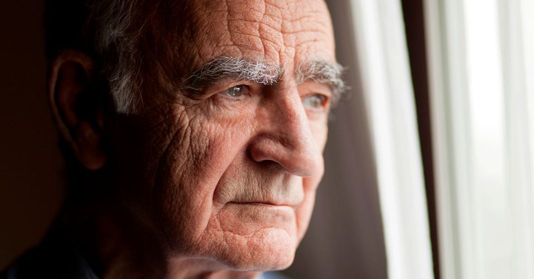 Adultos mayores: como acompañar a sobrellevar la pérdida de un ser querido 3 Vida.es Animar a los adultos mayores a buscar ayuda profesional