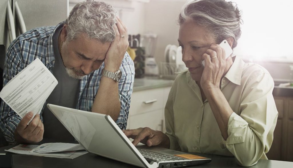 El vishing se reinventa: así es la última estafa para engañarte 3 Vida.es Estas son las estafas mas comunes en ancianos 2 Vida.es
