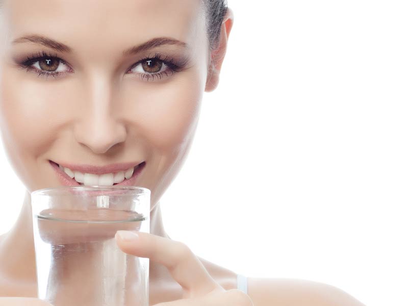 La importancia de la hidratación para una buena salud 4 Vida.es Cómo podemos aumentar nuestra ingesta de agua