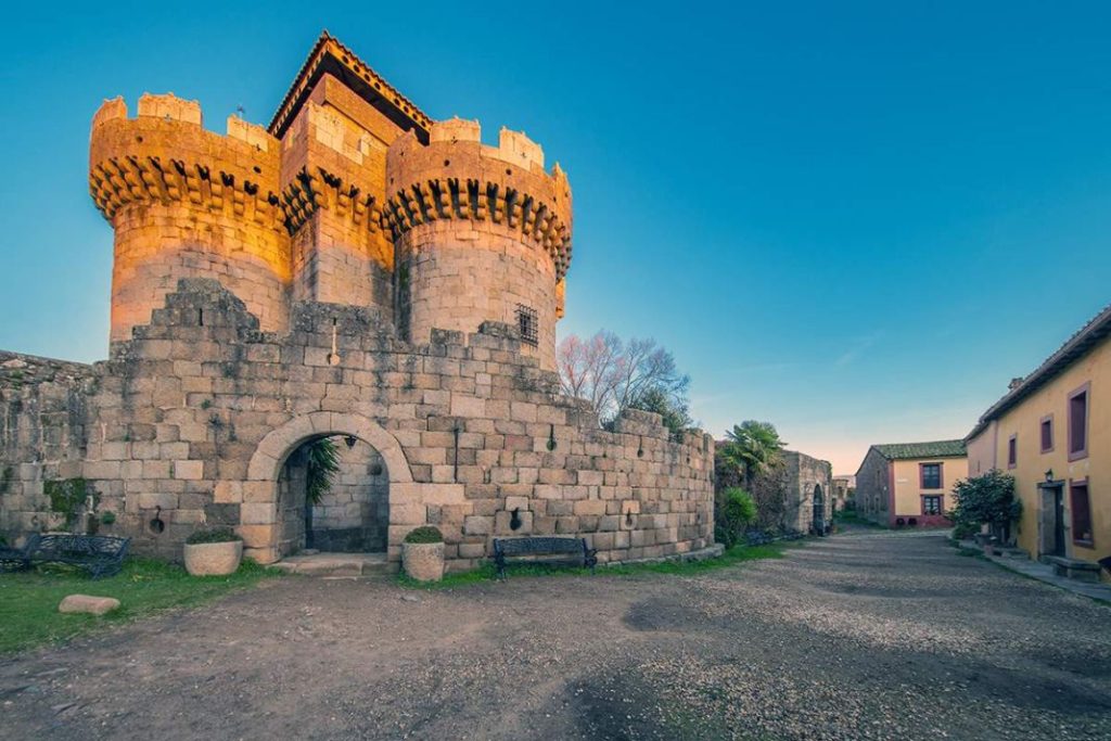 Mejores pueblos de la España vaciada para un fin de semana 1 Vida.es GRANADILLA, CÁCERES
