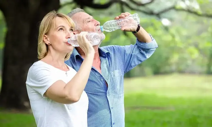 Por qué es necesaria la ingesta de agua 