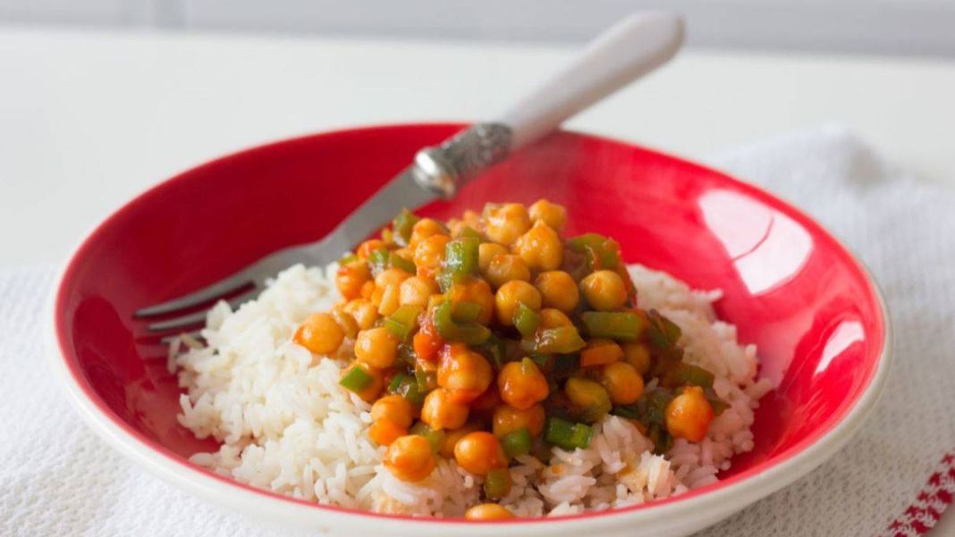 La receta de garbanzos con arroz mejor que el cocido 