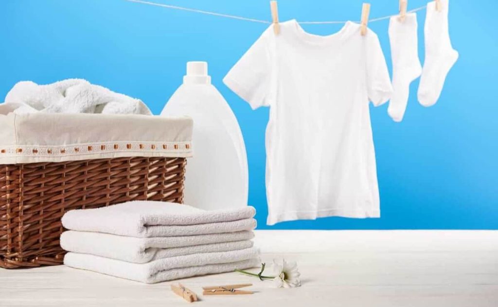 Presume de ropa blanca en verano con estos trucos caseros 1 Vida.es Lavar la ropa blanca