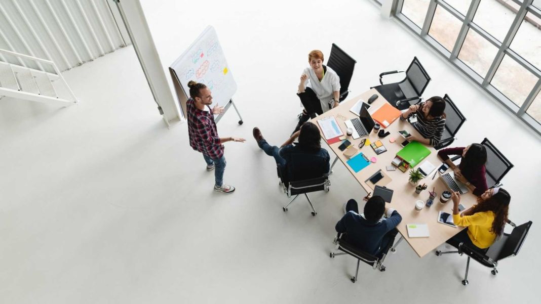 Innovación empresarial: 7 consejos para mantenerse actualizado 1 Vida.es Tomar decisiones responsables