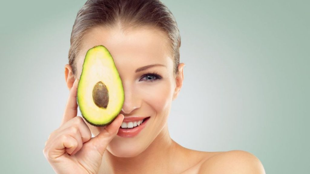 Aguacate, el aliado de la hidratación y la elasticidad cutánea