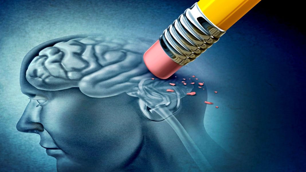 Alzheimer: cómo reconocer los primeros signos y retrasar su progreso 1 Vida.es Los primeros indicios: desarrollando una conciencia temprana