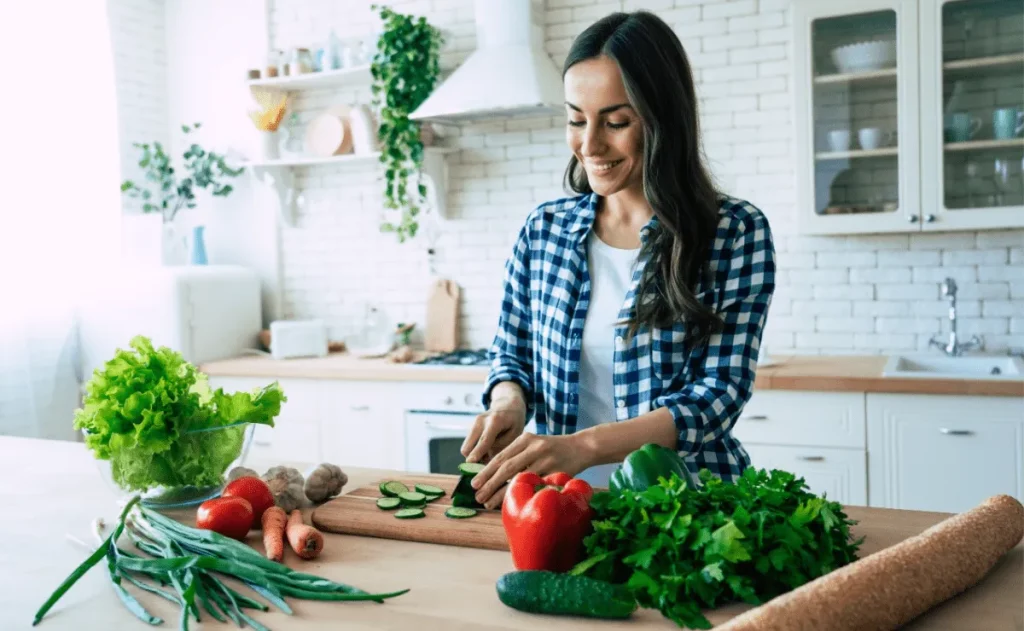 Estrategias para mejorar tu estado de ánimo a través de la alimentación