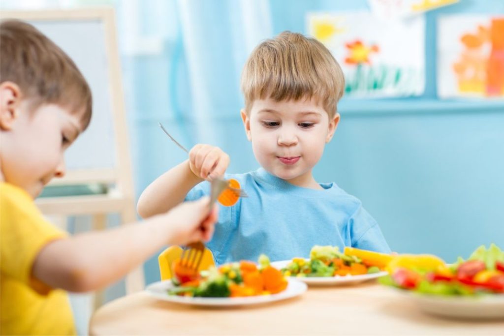 Modela una alimentación saludable en casa