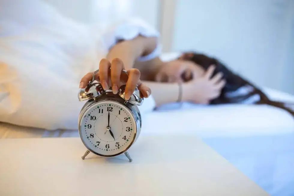 El estudio que vincula el sueño irregular con la demencia