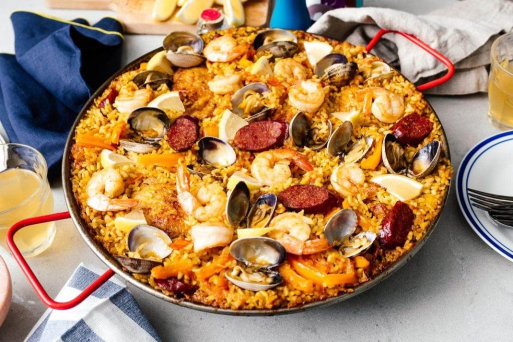 Tres alimentos españoles que no comen los japoneses para alargar su esperanza de vida 3 Vida.es Paella