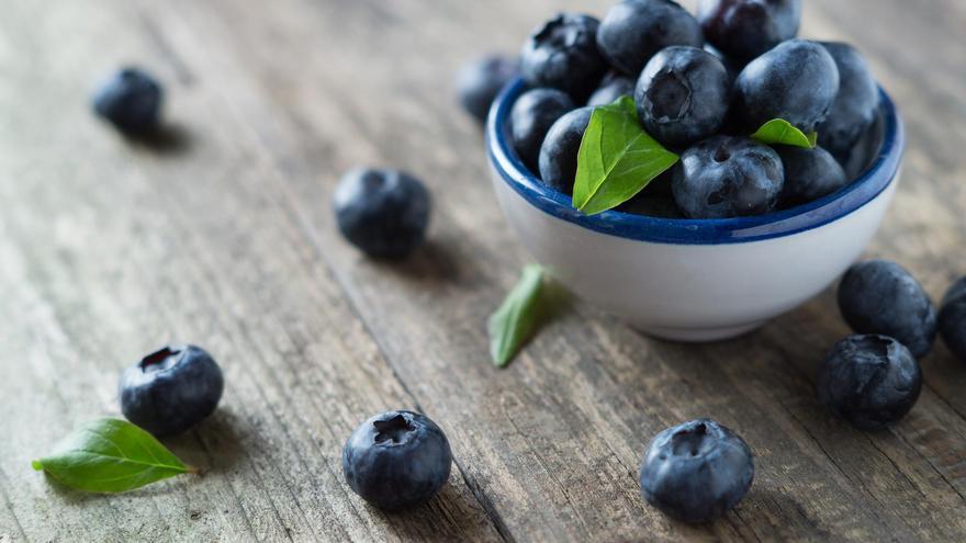 ¿Son realmente eficaces los arándanos en tu dieta? 2 Vida.es Propiedades antiinflamatorias y efectos en el sistema inmunológico