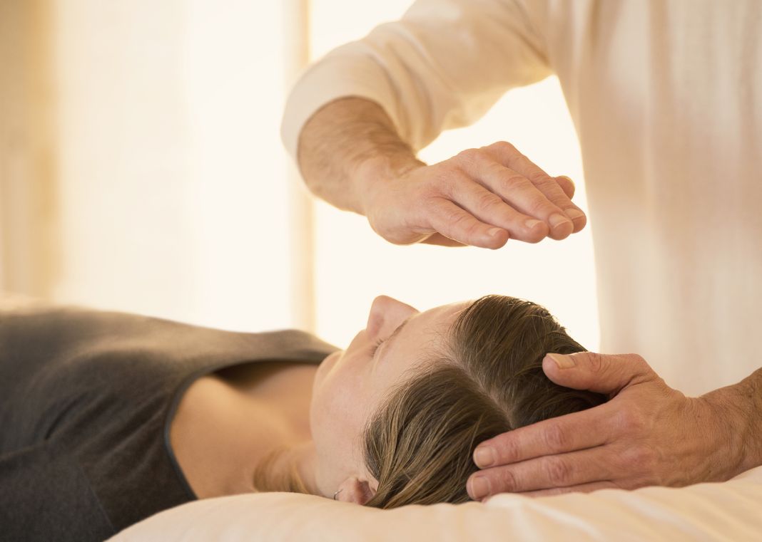 El Reiki y su misterioso poder curativo: El motivo por el que deberías probarlo 2 Vida.es TESTIMONIOS Y EXPERIENCIAS PERSONALES
