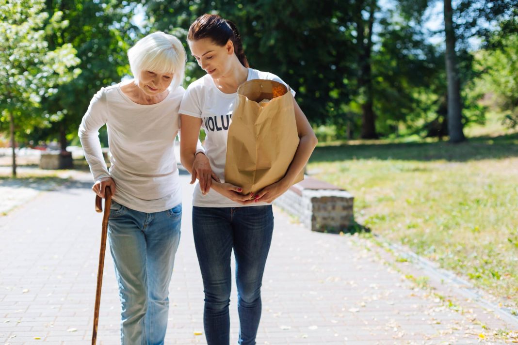 ¡Ilumina tu mente y tu vida! Explora actividades y hobbies creativos ideales para la tercera edad 3 Vida.es EL VALOR DEL VOLUNTARIADO