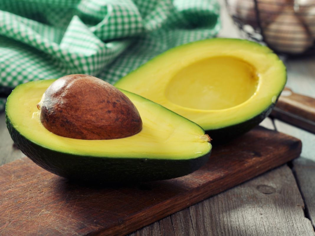 UN TESORO EN TU COCINA: EL ACEITE DE AGUACATE