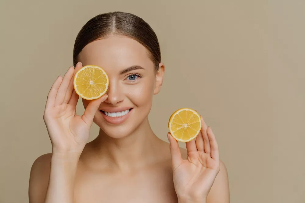 Brilla desde adentro hacia afuera con la naranja y su poder antioxidante