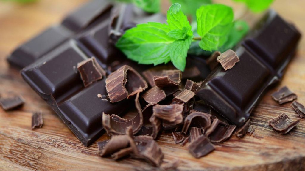 Alimentos antiedad: descubre qué comer para combatir las arrugas 3 Vida.es Chocolate negro