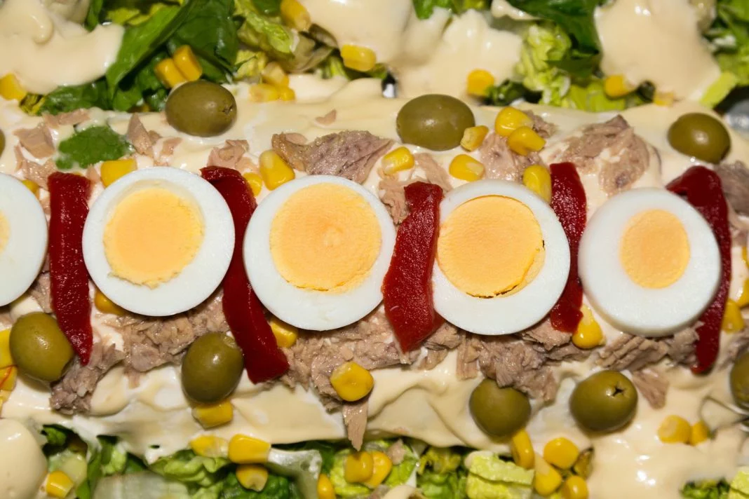 HISTORIA Y POPULARIDAD DE LA ENSALADILLA RUSA