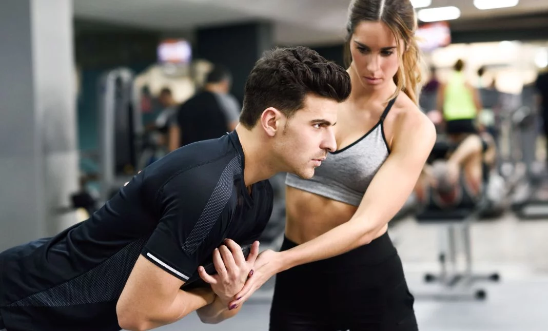 BENEFICIOS DE UN ENTRENADOR PERSONAL