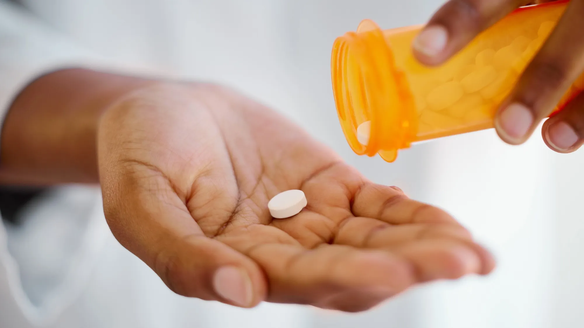 Dolor de estómago y otros efectos secundarios del ibuprofeno que debes conocer 3 Vida.es ALTERNATIVAS AL IBUPROFENO