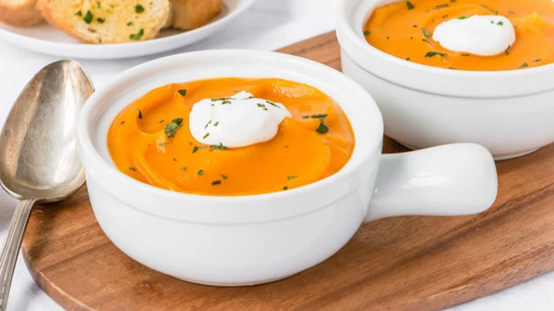 La sopa de calabaza exprés que se hace en 10 minutos y te salvará la cena 3 Vida.es PREPARACIÓN RÁPIDA Y SENCILLA EN MENOS DE 10 MINUTOS