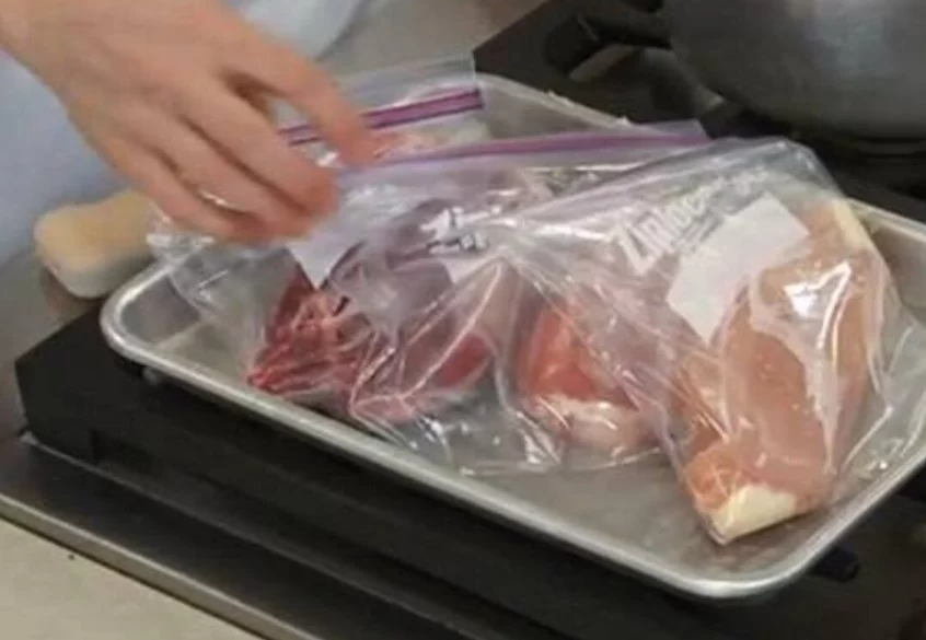 VENTAJAS DE UTILIZAR AGUA FRÍA PARA DESCONGELAR CARNE