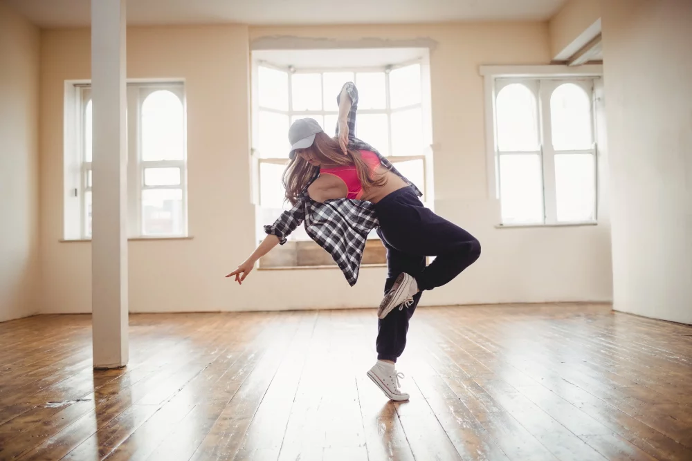 CÓMO INICIARTE EN DOLTAK DANCE: CONSEJOS PARA PRINCIPIANTES