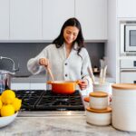 Cambiar la cocina de gas por eléctrica reduce un 70% las hospitalizaciones por asma, según un estudio