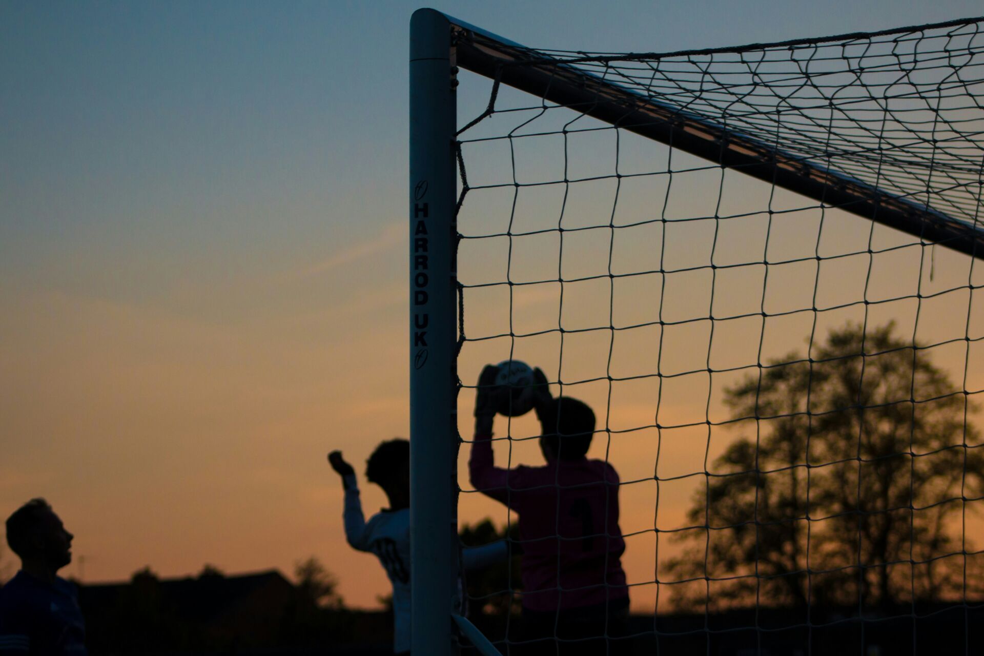 Cabecear y salud cerebral: cómo proteger a los jugadores en el fútbol base 1 Vida.es cabeceo fútbol niños