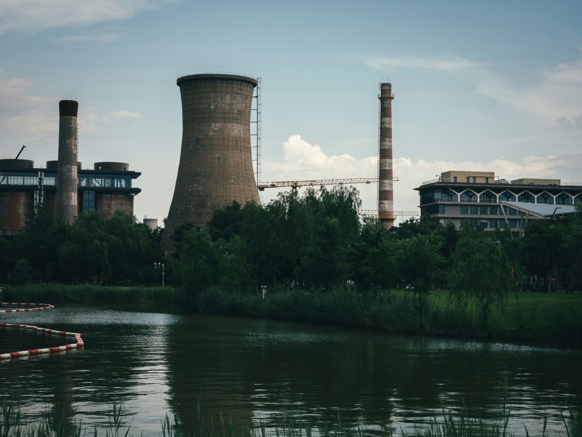 Centros de datos: por qué su consumo de agua y energía preocupa y qué límites piden las ONG 1 Vida.es real decreto centros de datos