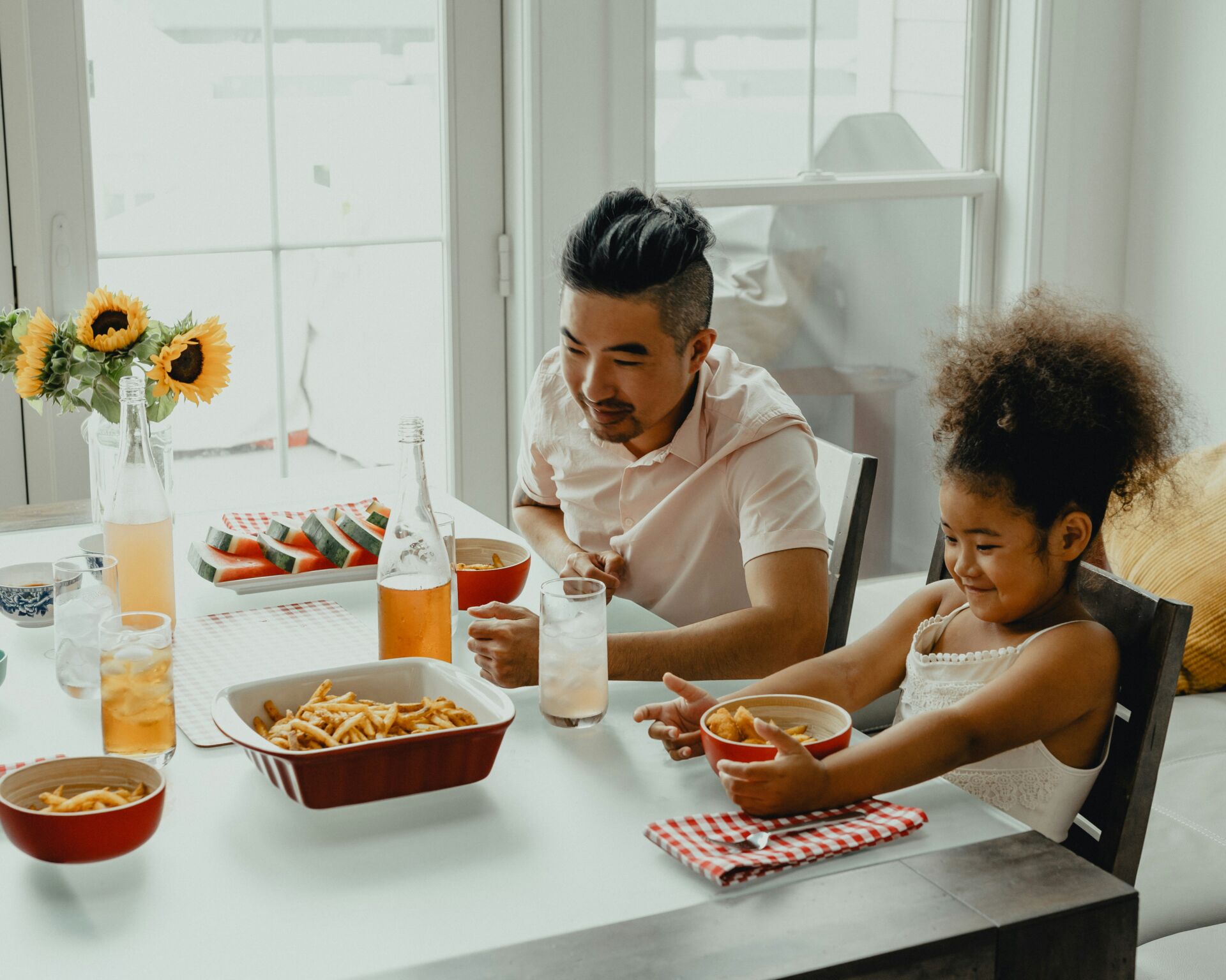 Qué es el 'jet lag' alimentario y cómo comer a la misma hora cuida tu corazón 1 Vida.es horarios de comidas salud