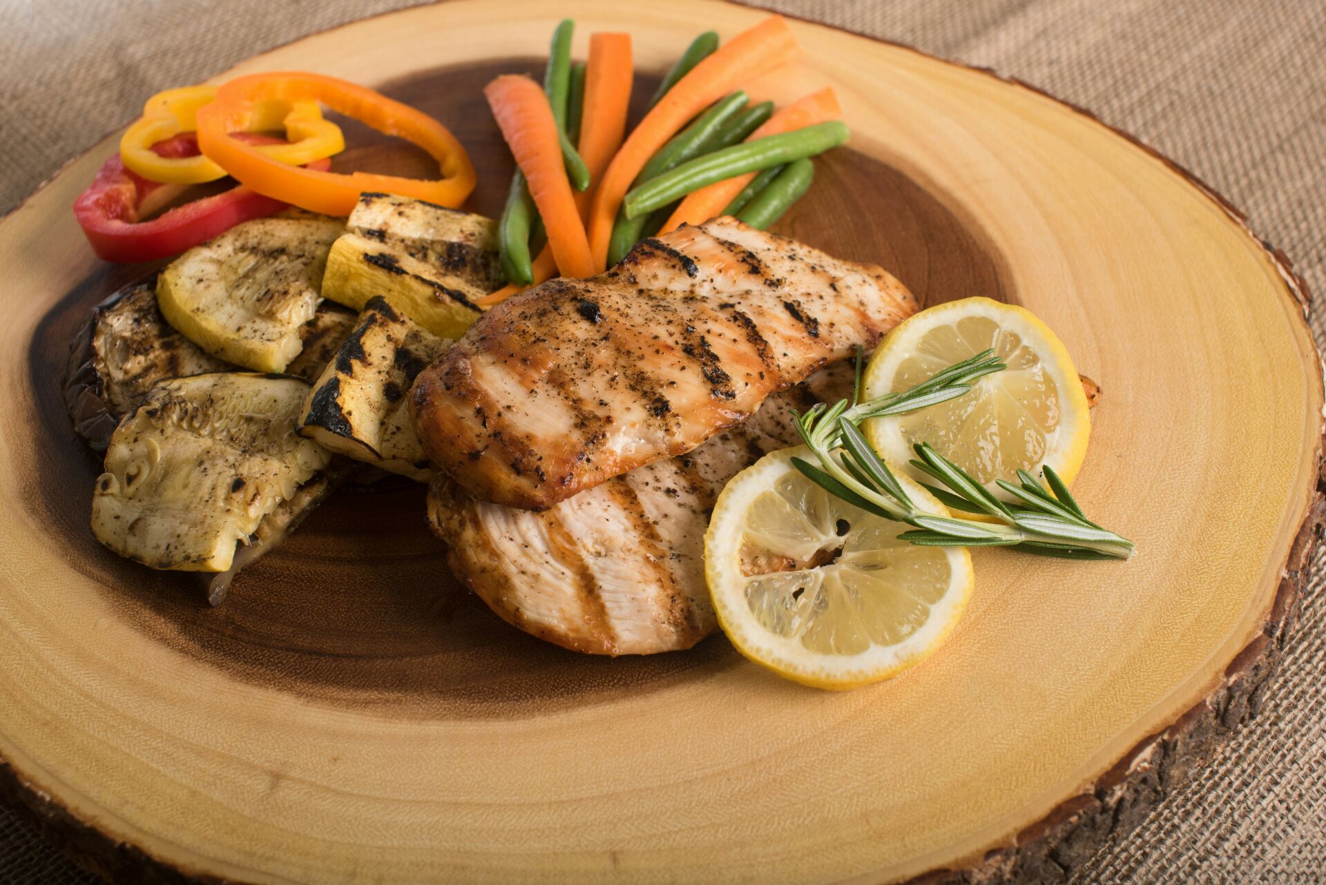 Cenar tarde daña tu salud aunque comas sano: la crononutrición explica por qué 1 Vida.es crononutrición