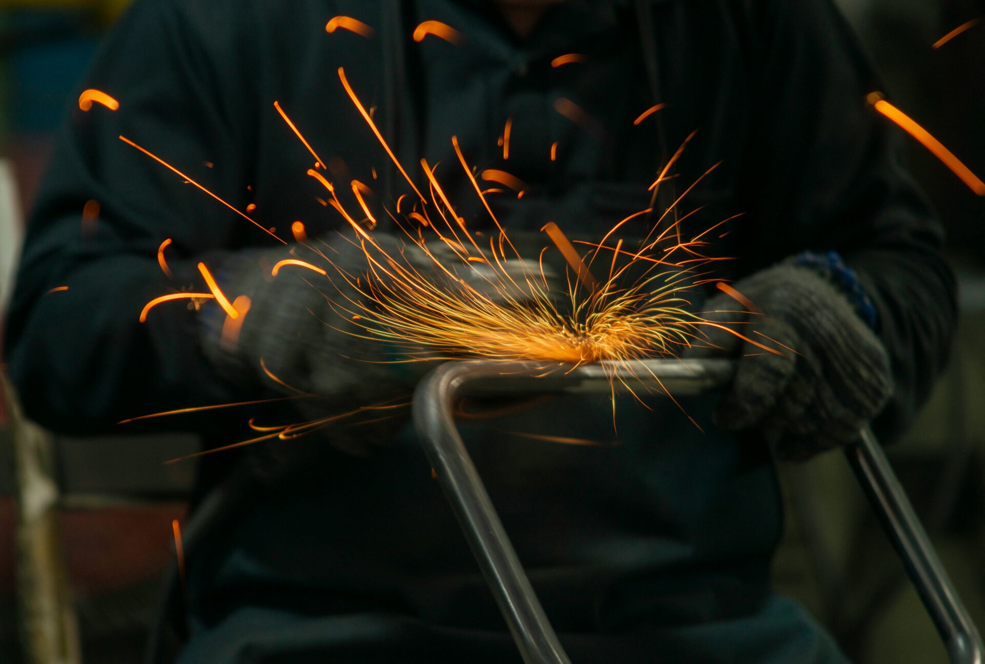 La dispersión salarial de los convenios del metal: un peón de Guipúzcoa gana un 30% más que un ingeniero de Cuenca 1 Vida.es salario convenio metal