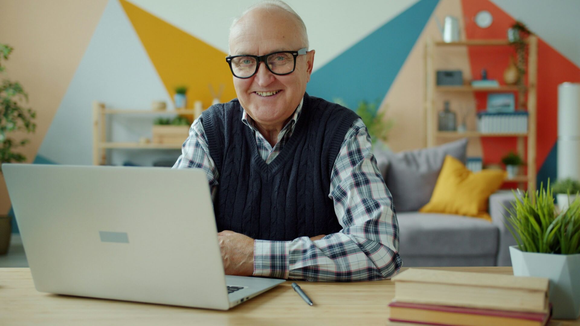 Reforma del paro 2026: nuevas reglas del subsidio y más control en despidos de mayores de 50 antes del 29N 1 Vida.es despidos mayores de 50 años