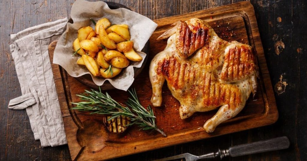 ¿Pollo asado a la parrilla o al horno?