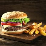 Alimentos hipercalóricos y grasos que estás comiendo sin saberlo