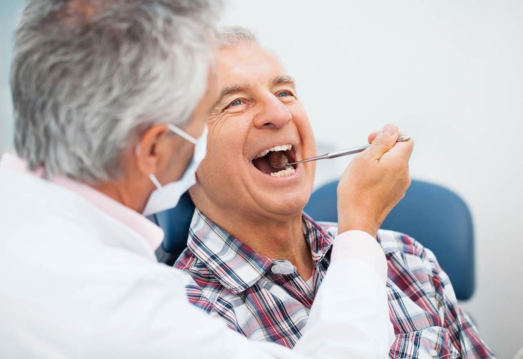 Tratamiento de enfermedades dentales y periodontales en la tercera edad