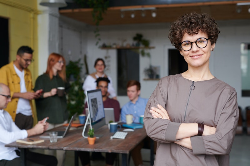 Establecer una presencia corporativa equilibrada