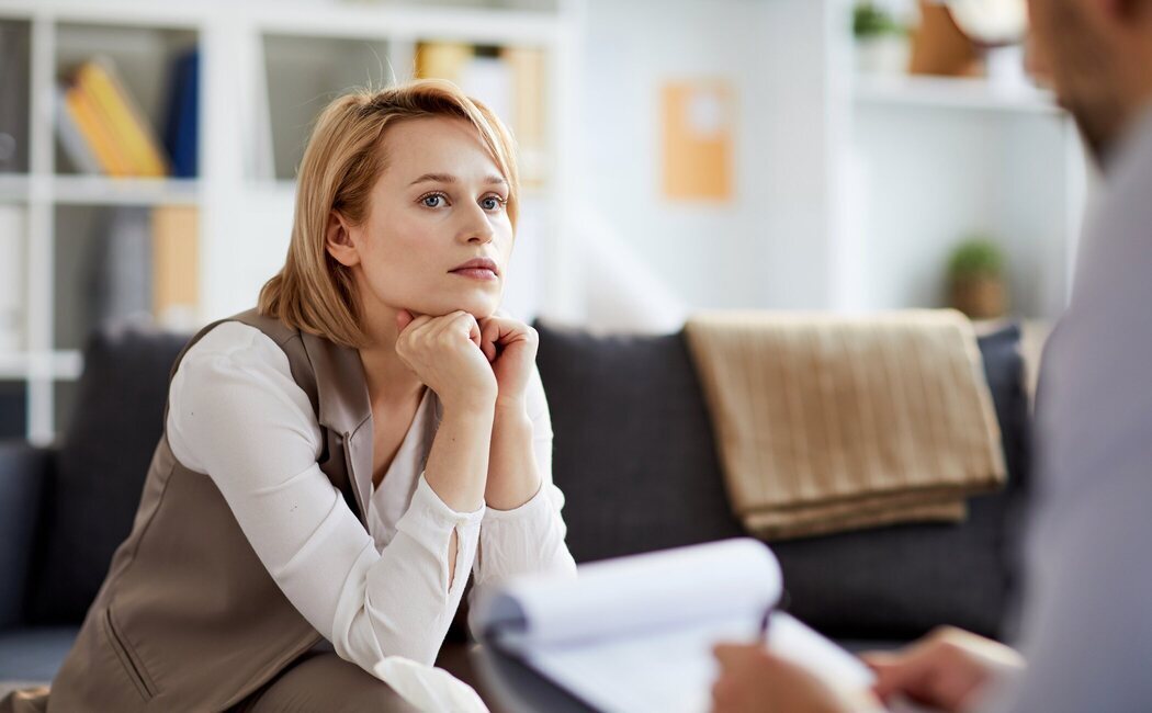 LA ANSIEDAD Y EL ESTRÉS: SÍNTOMAS QUE NO DEBES IGNORAR