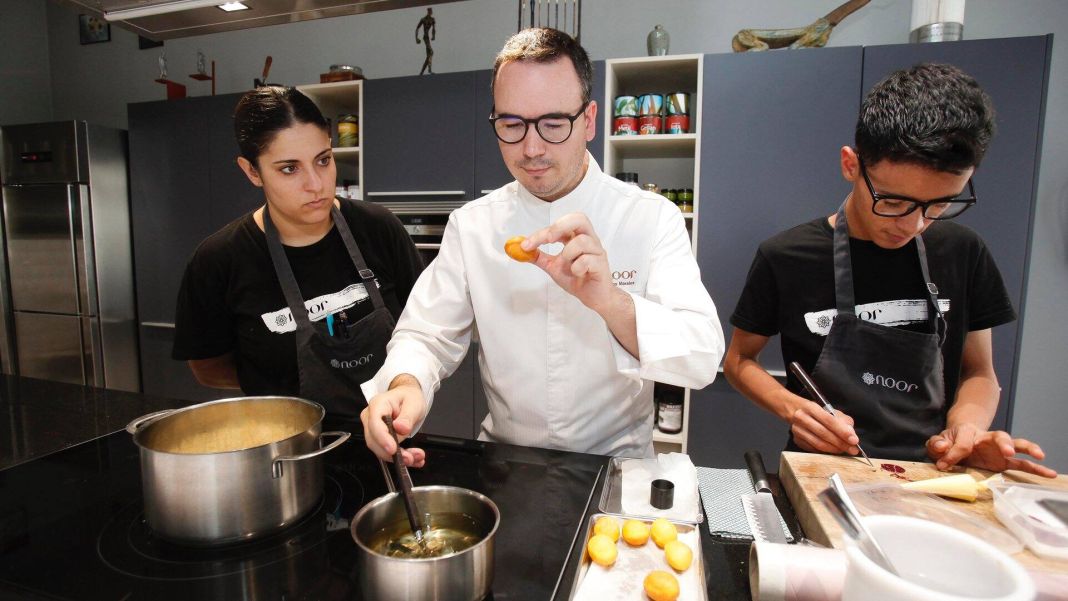 DE LA COCINA A TU PALADAR