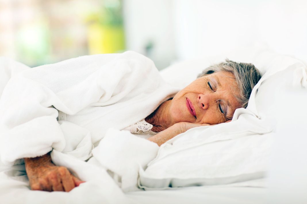 LA IMPORTANCIA DEL DESCANSO Y LA RECUPERACIÓN EN LA TERCERA EDAD