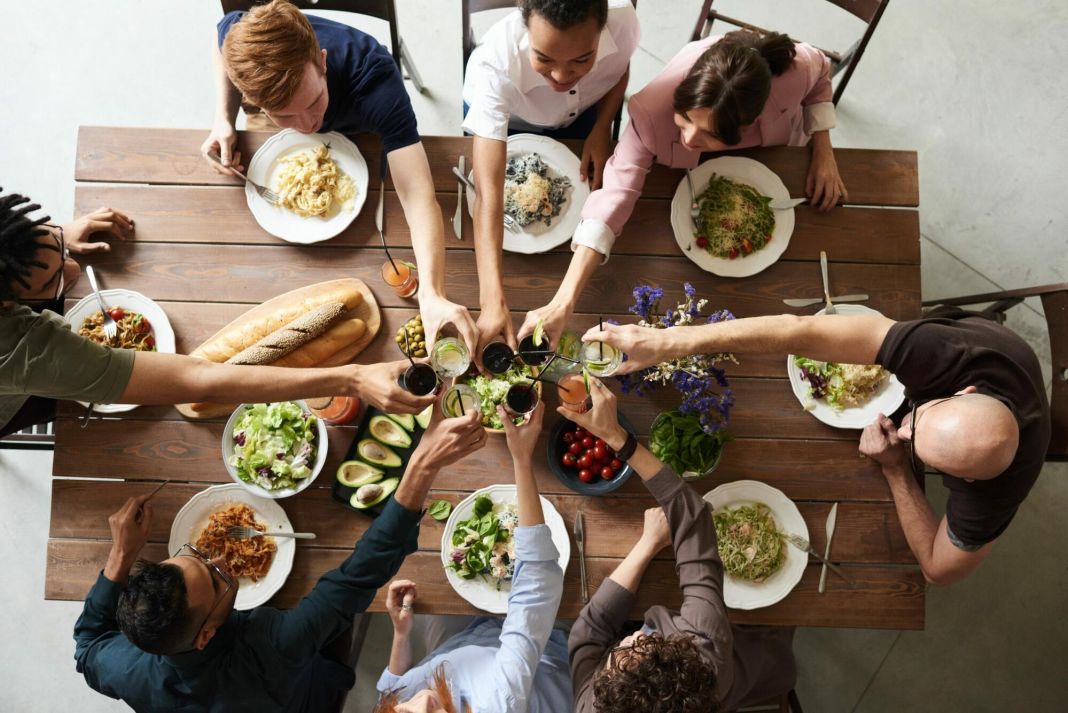 EL IMPACTO DE LA MONOTONÍA EN EL METABOLISMO Y LA MICROBIOTA