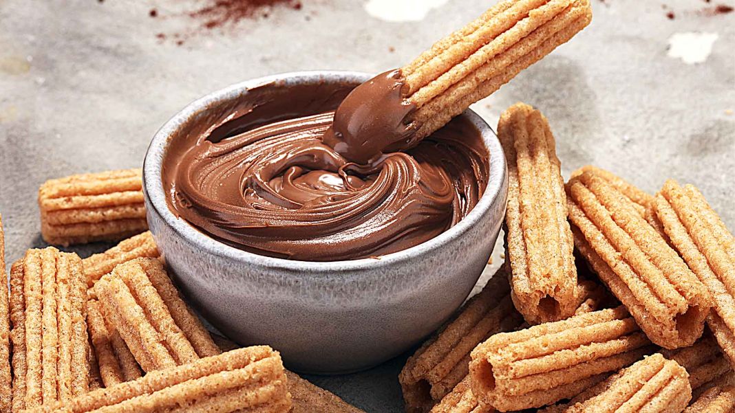 CHURRO CON CHOCOLATE: INGREDIENTES Y UTENSILIOS