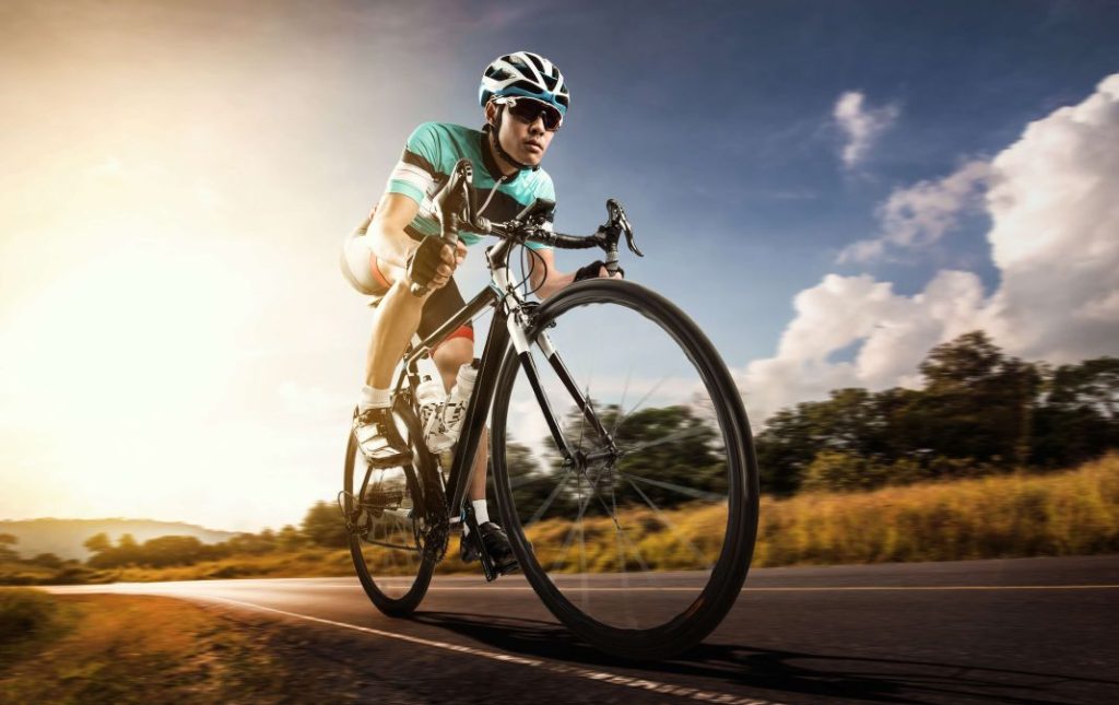 CICLISMO BENEFICIOS FÍSICOS: UN CUERPO MÁS SANO Y FUERTE