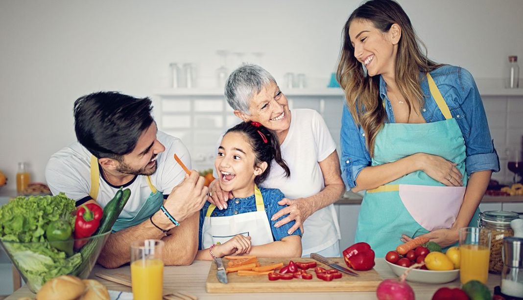 ROL DE LA FAMILIA Y EL ENTORNO SOCIAL