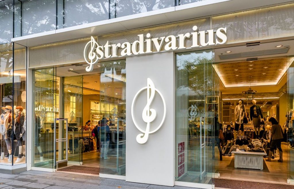 El pantalón de Stradivarius perfecto para volver al trabajo 1 Vida.es moda