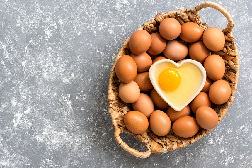 Los huevos cocidos se vuelven diferentes a los crudos