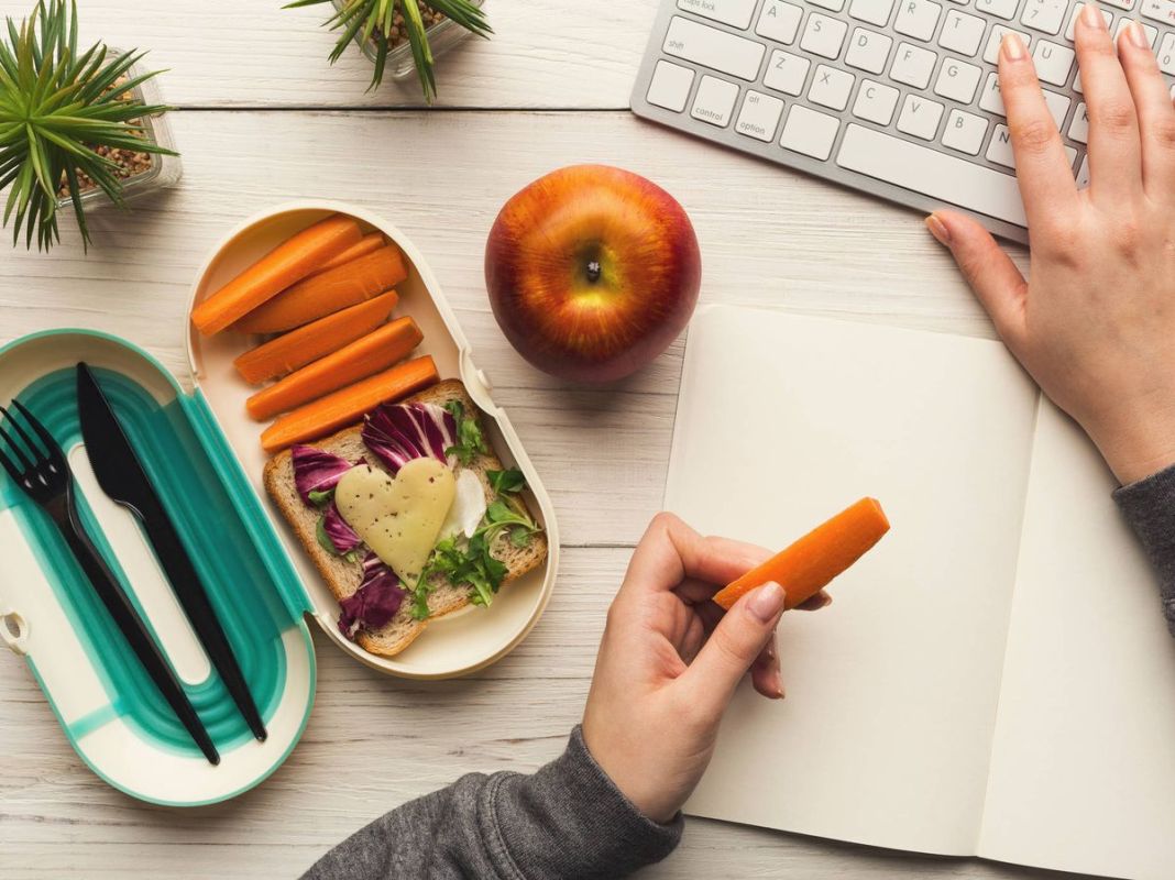 Este es el mejor momento para comer alimentos con muchas calorías 1 Vida.es 5 comidas al día