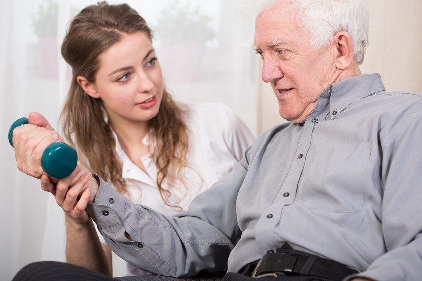 Cómo evitar la atrofia muscular en personas mayores 1 Vida.es ¿Con qué se relaciona la pérdida de masa muscular?